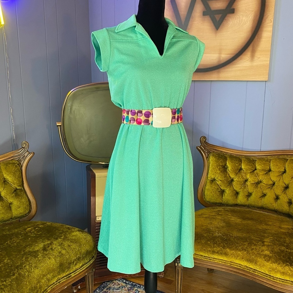 Vintage Queens Row Mint Green Collared V Neckline Midi Dress